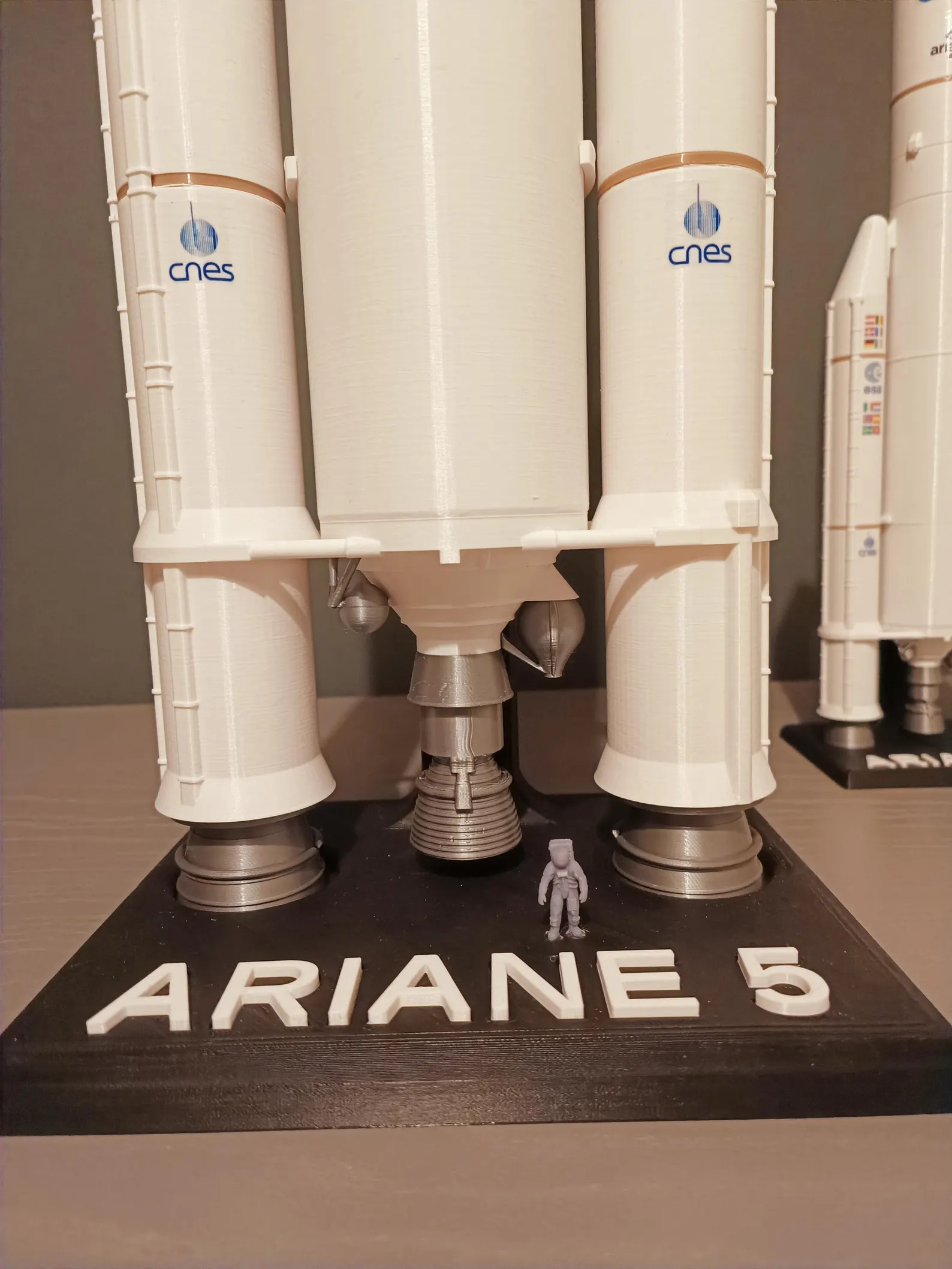 Ariane 5 ECA Display Model with stand - VA-256 James Webb Space Telescope - Image 8