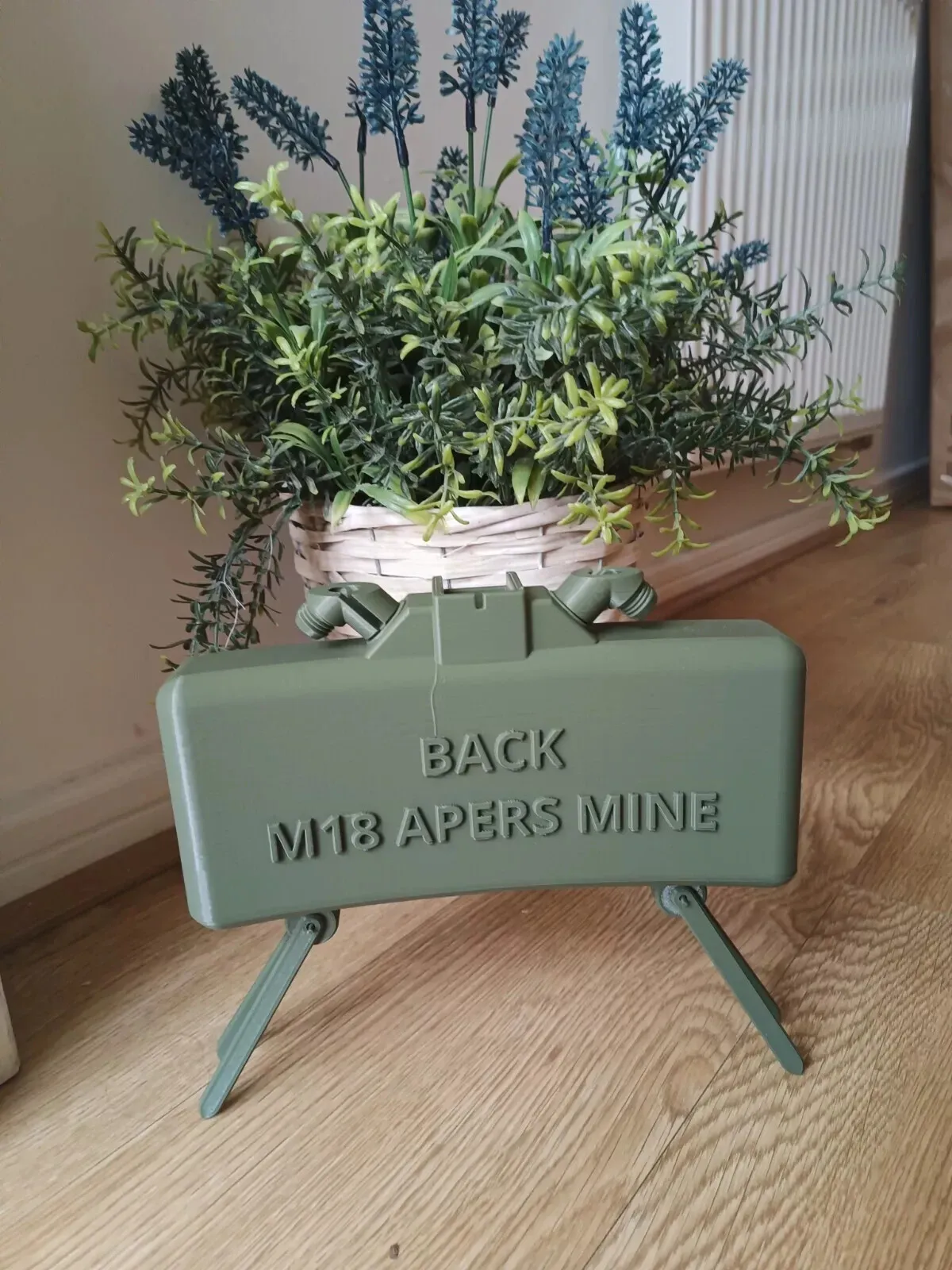 Claymore mine M18A1 replica 1:1 scale - olive green colour - Image 3
