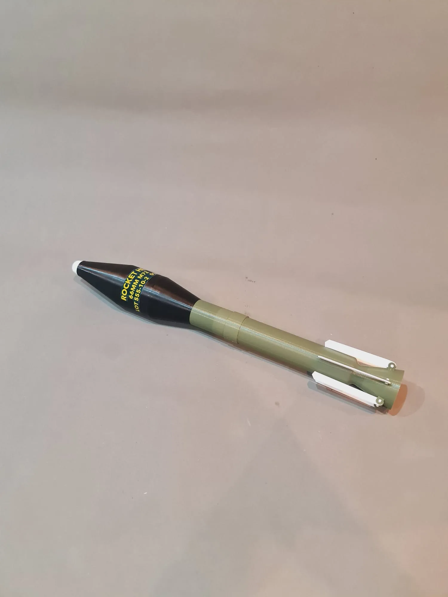 LAW HE ROCKET 66mm - M72 - detailed replica - 1:1 scale - display model - Image 5