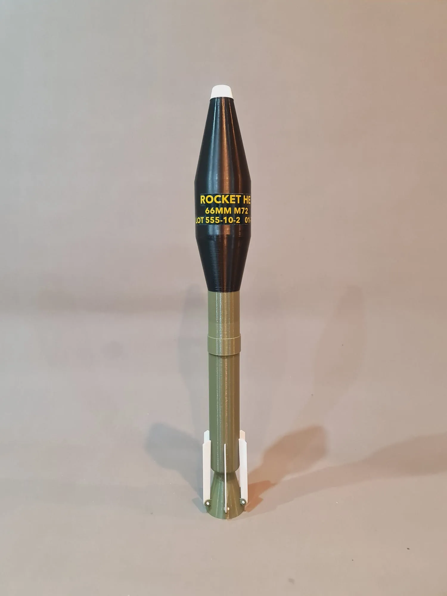 LAW HE ROCKET 66mm - M72 - detailed replica - 1:1 scale - display model - Image 6