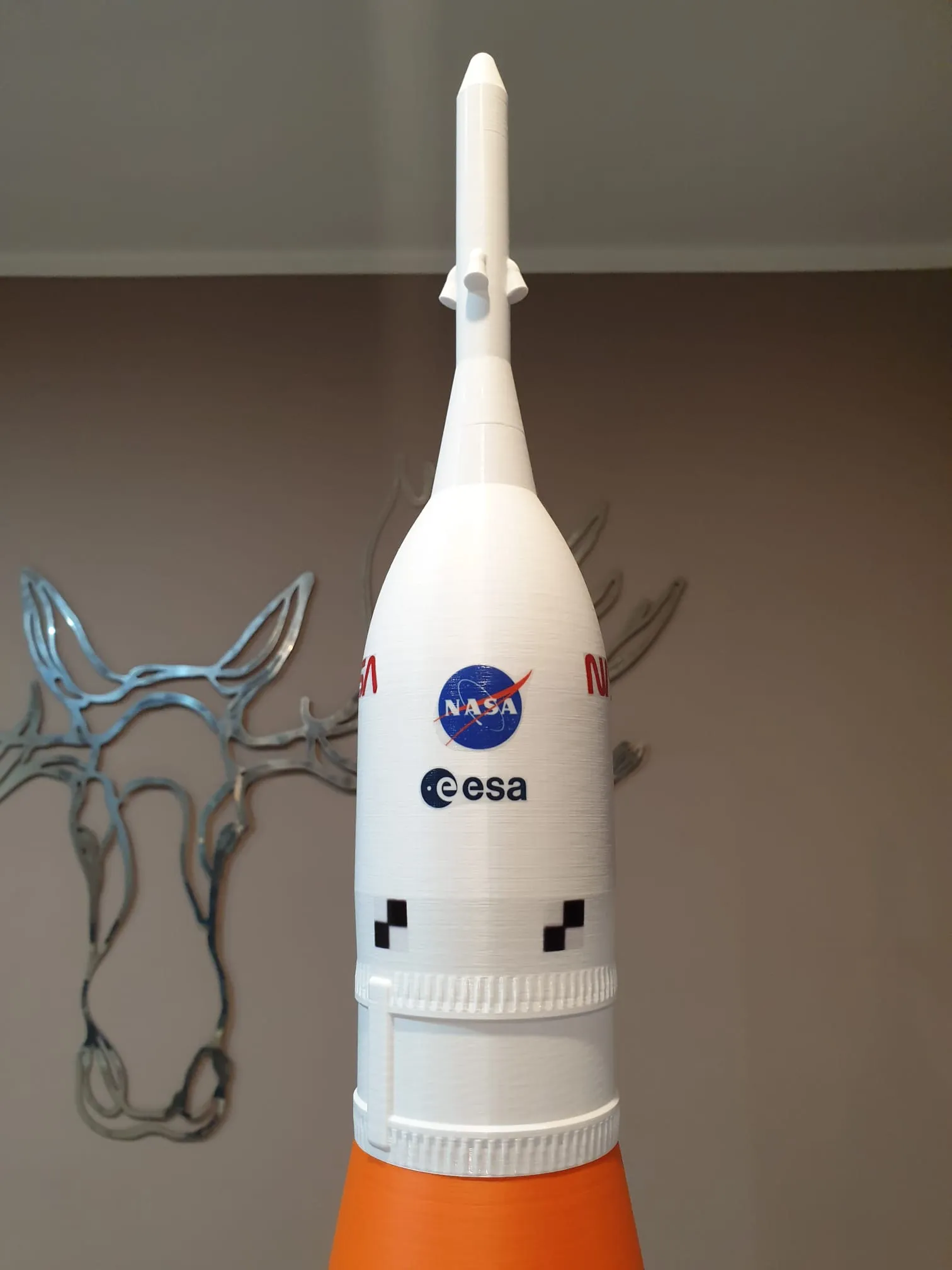 SLS NASA Artemis 1 Rocket - Image 3