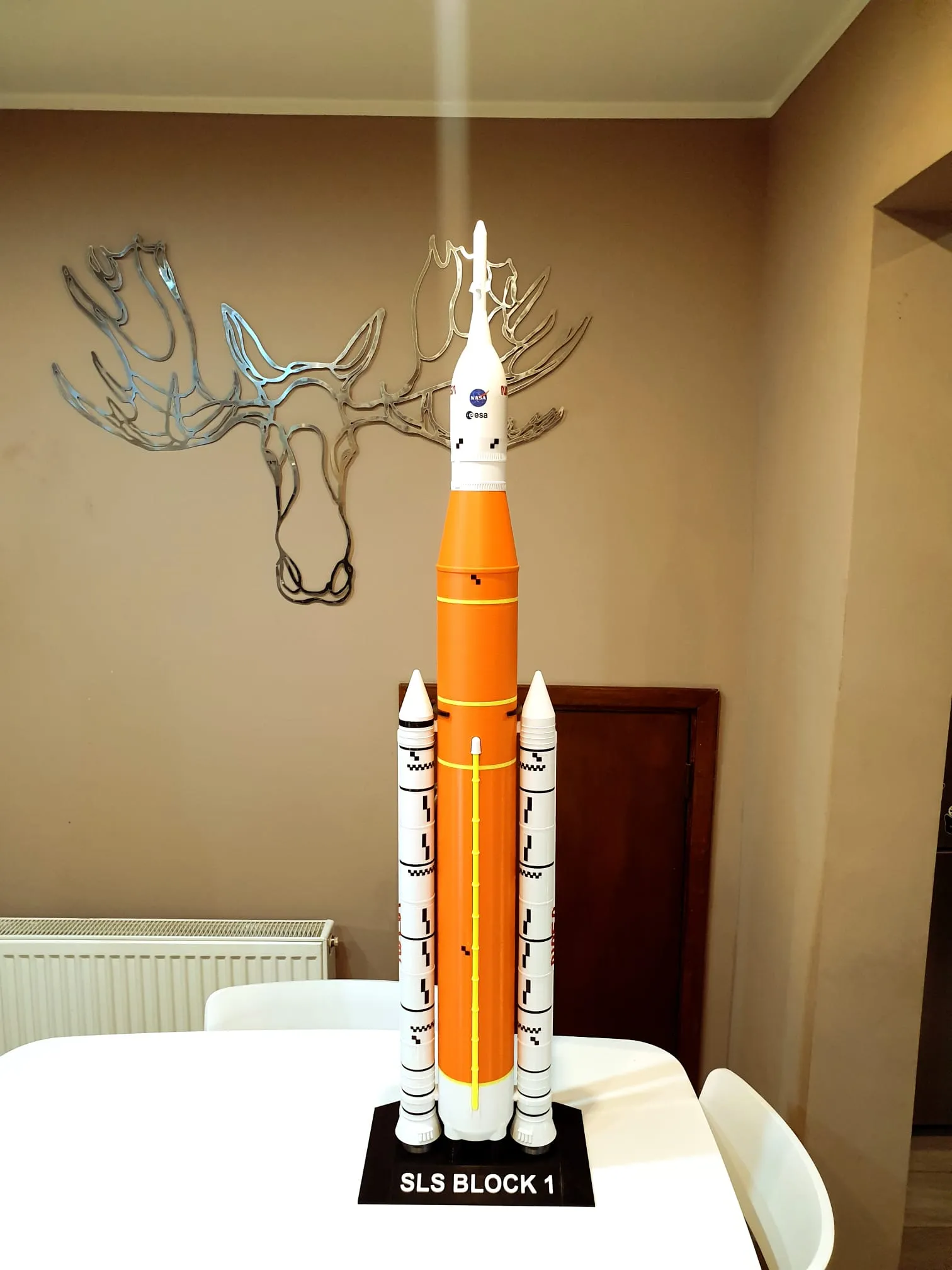 SLS NASA Artemis 1 Rocket - Image 8